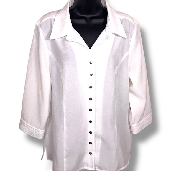 Large Christopher And Banks White Stretch Top Snap Button Closure 3/4 Sleeve - Picture 1 of 13
